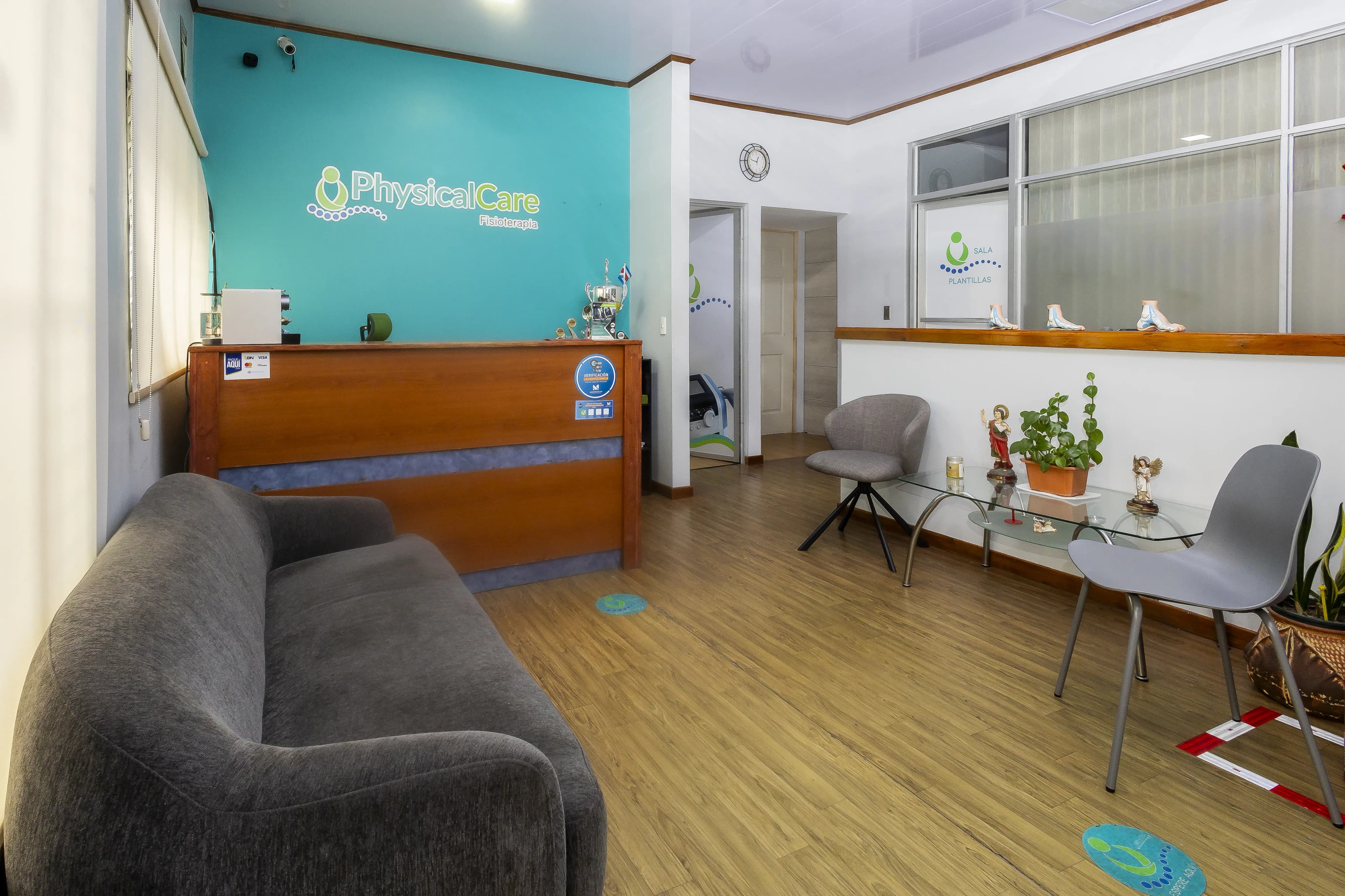 Instalaciones de Physical Care Fisioterapia - Centro de terapia física moderno en San Pedro, San José Costa Rica